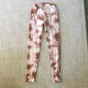 Pink V Crossover Full Length Legging